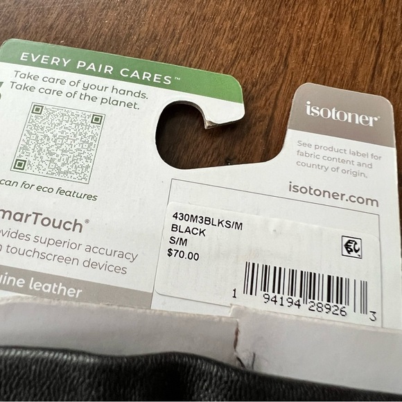 Isotoner Leather Gloves
Size Small / Medium - Picture 3 of 3